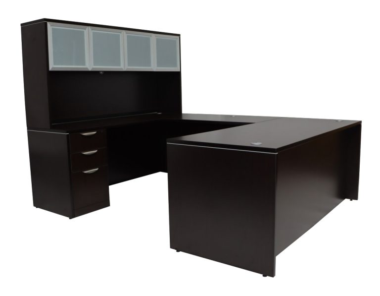 Designing a Clutter-Free Workspace: The Practical Benefits of a Desk with Hutch